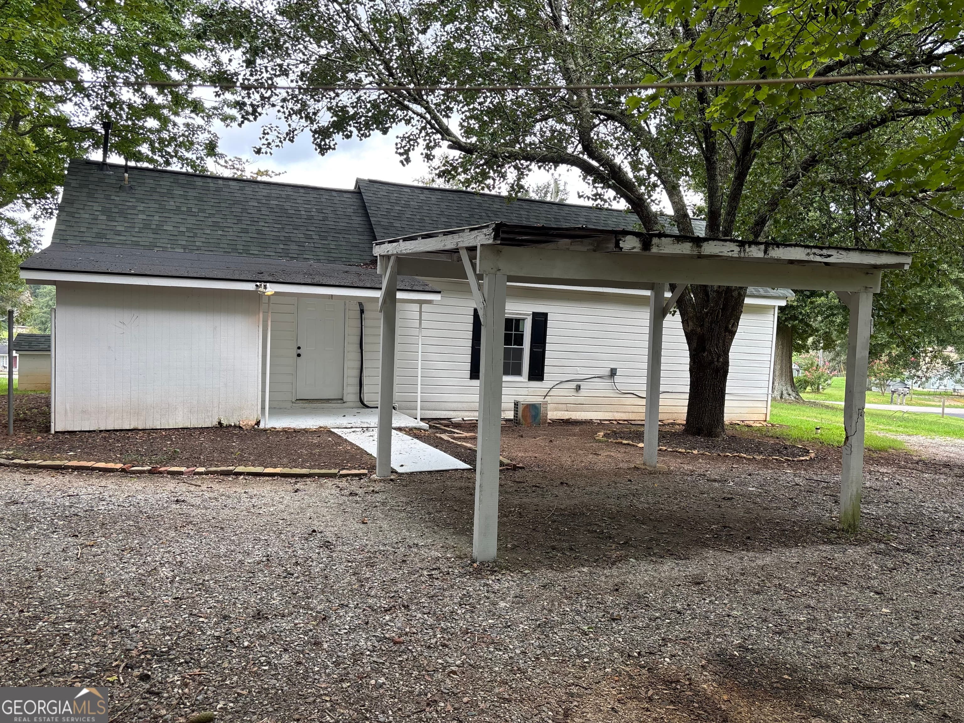 4022 Sutton Rd — photo 16