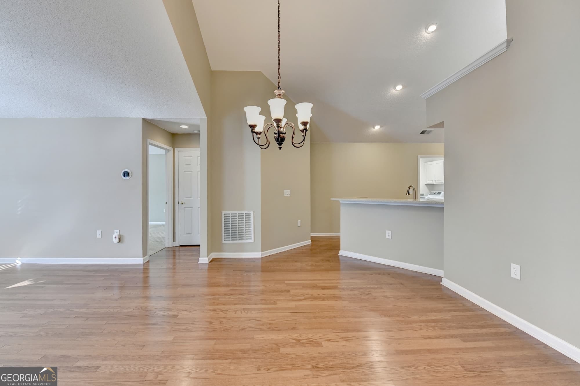 3037 Oakside Circle — photo 2