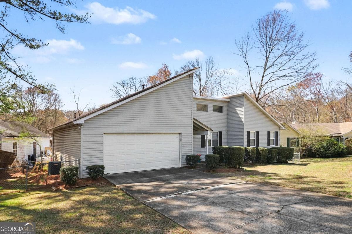 632 Woodknoll Ct — photo 1