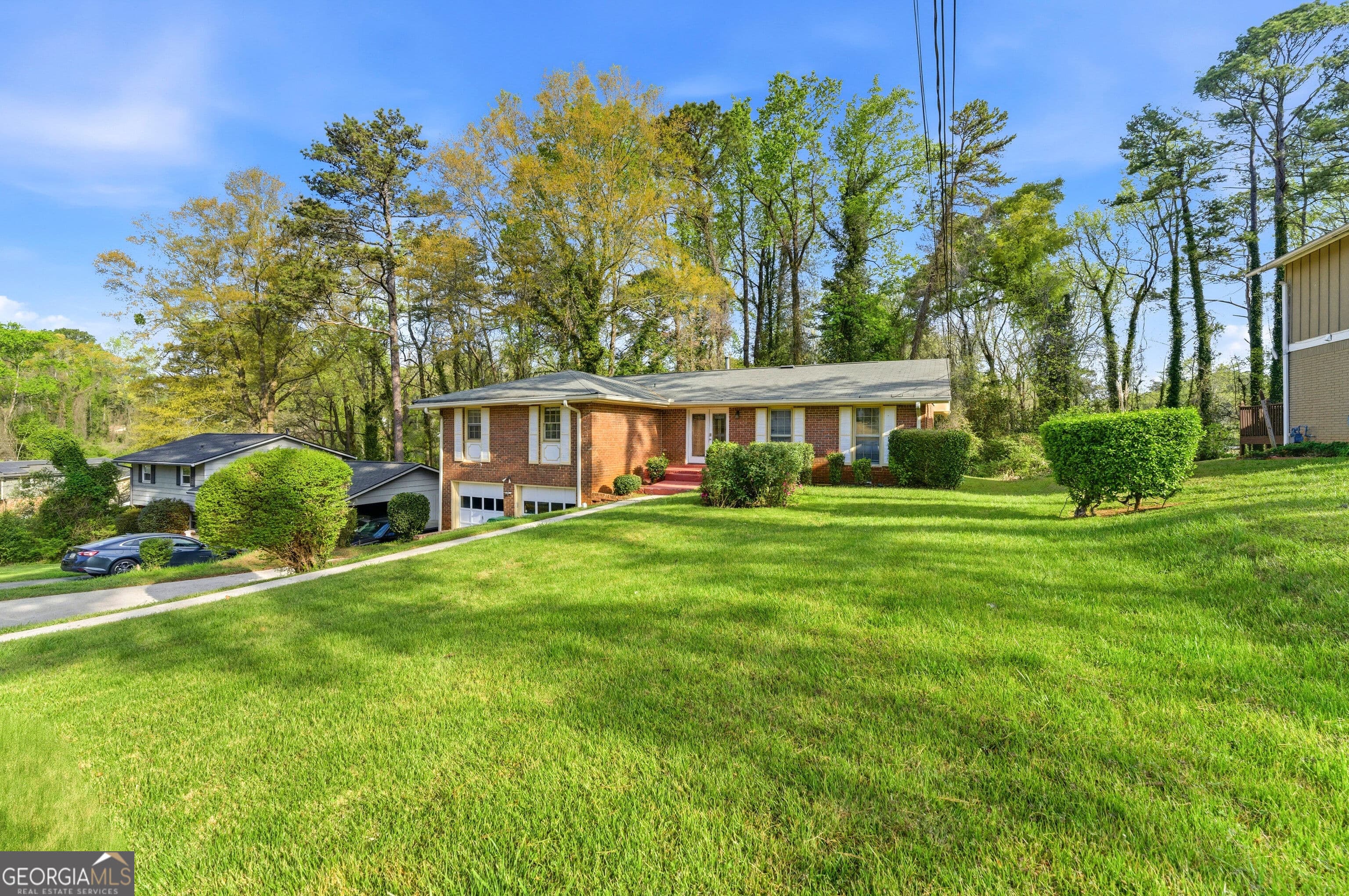 2163 Chevy Chase Ln — photo 2