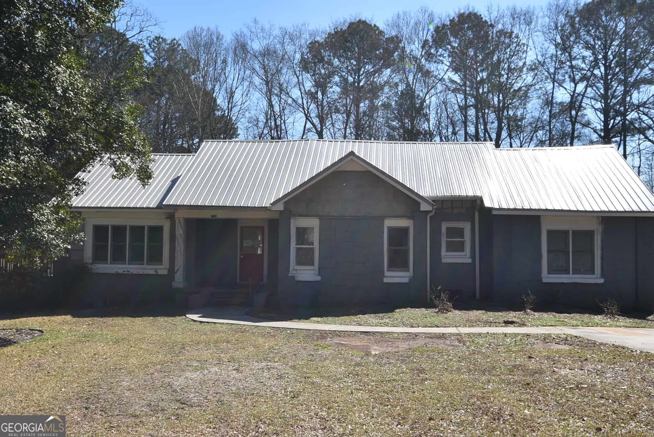 255 Woodlawn Ave — photo 1