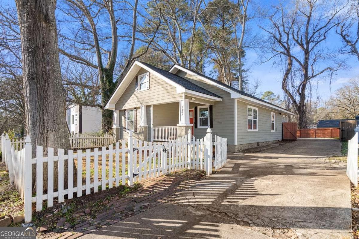 1387 Avon Sw Ave — photo 1