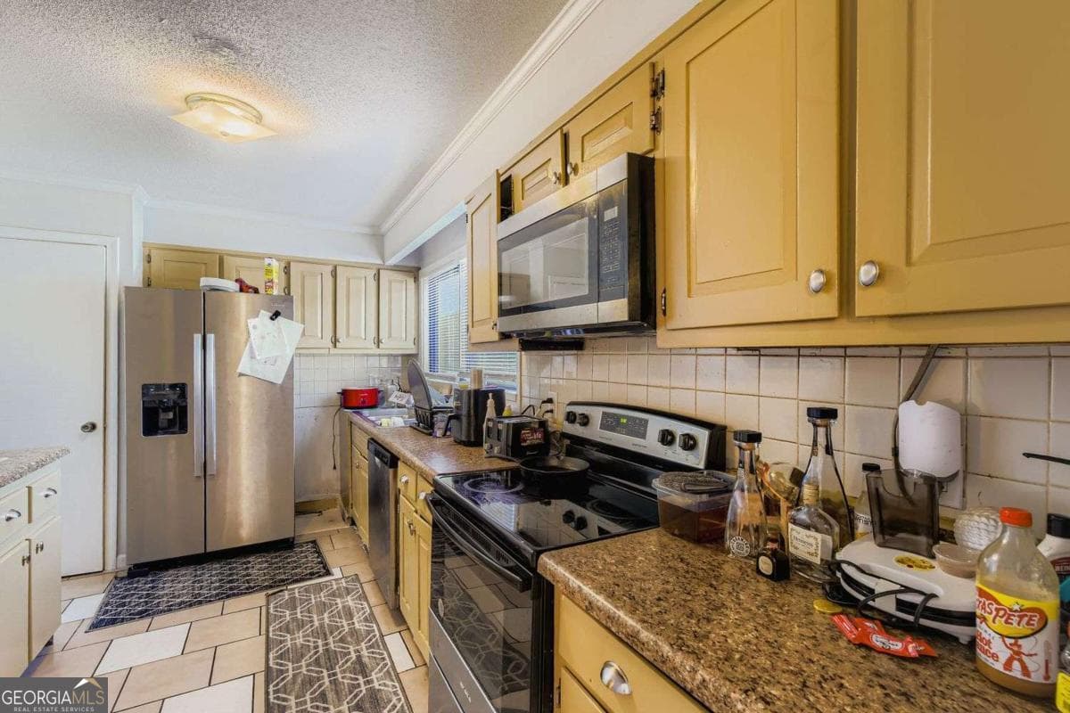 2 Willowick Dr — photo 2