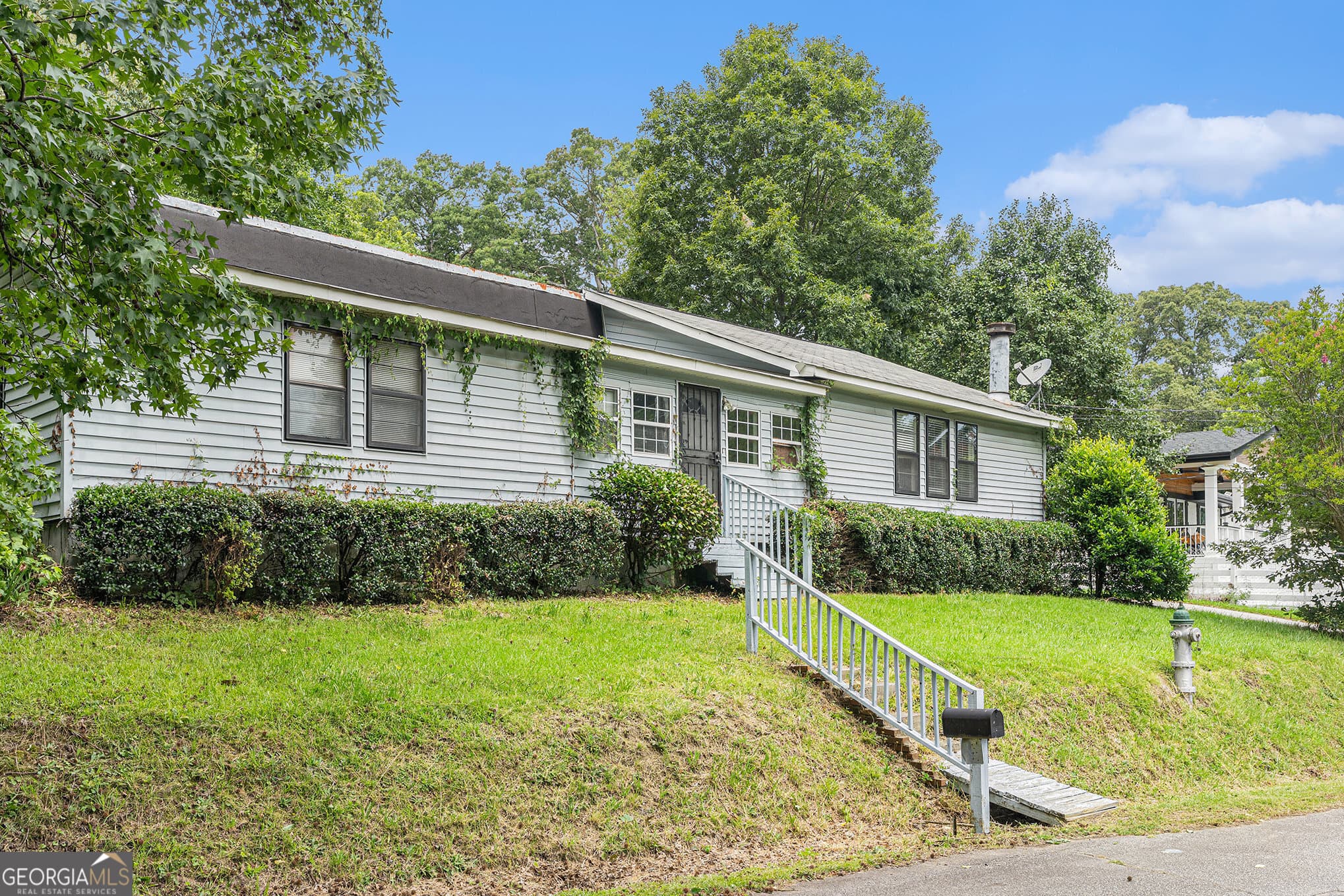 4705 Ernest Dr — photo 2