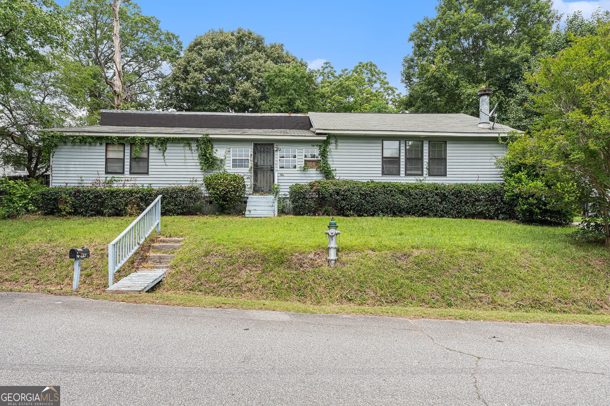 4705 Ernest Dr — photo 1