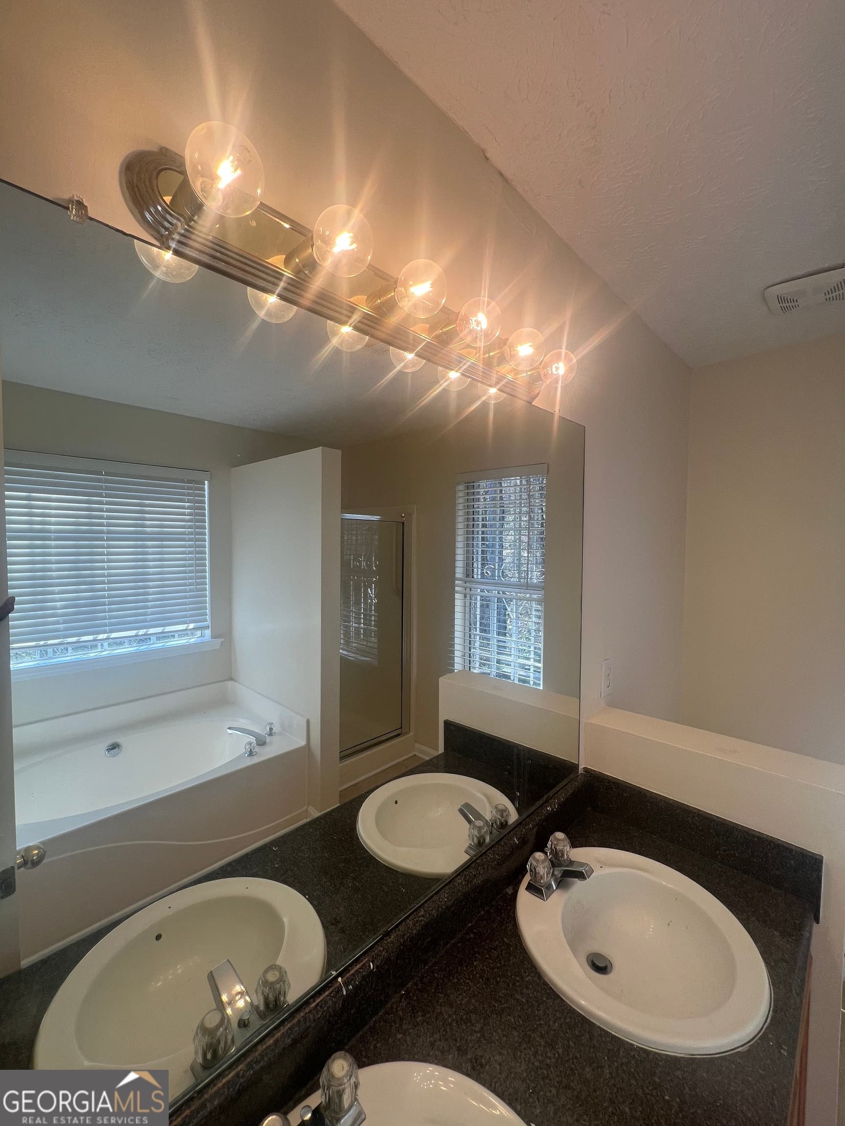 5490 Twin Lakes Dr — photo 16