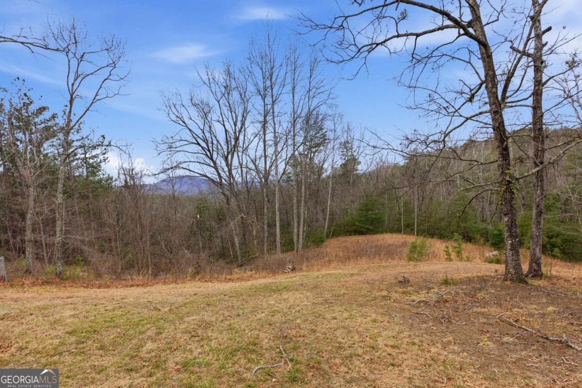 509 Sherwood Ln — photo 2