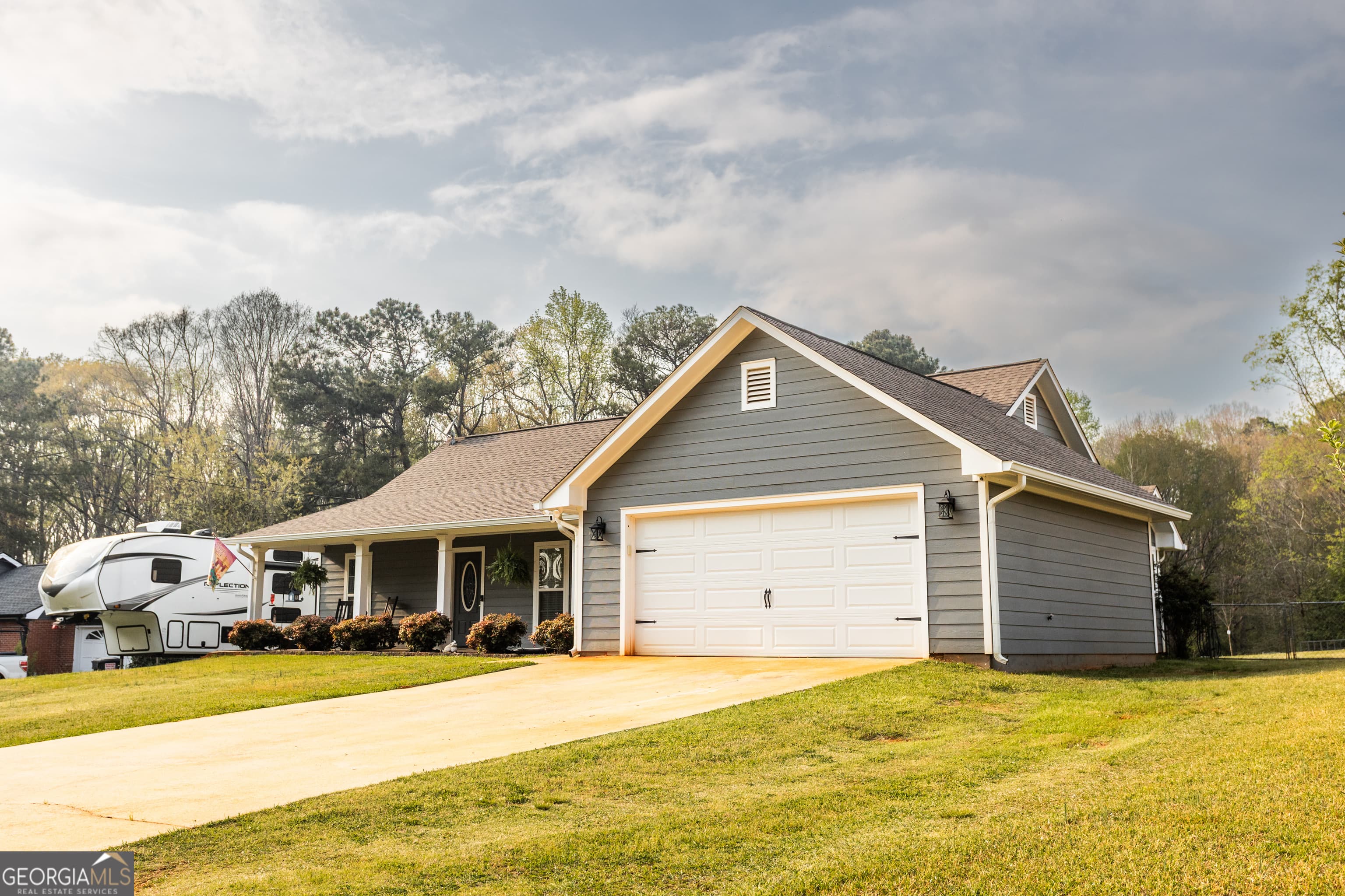 130 Salem Meadow Way — photo 2