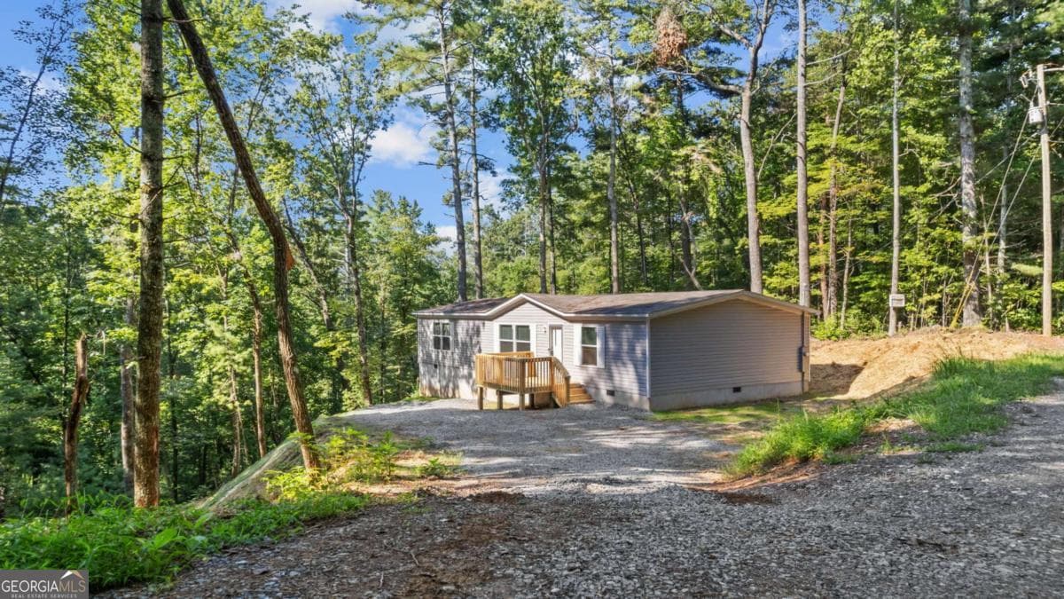 731 Amber Ln — photo 2