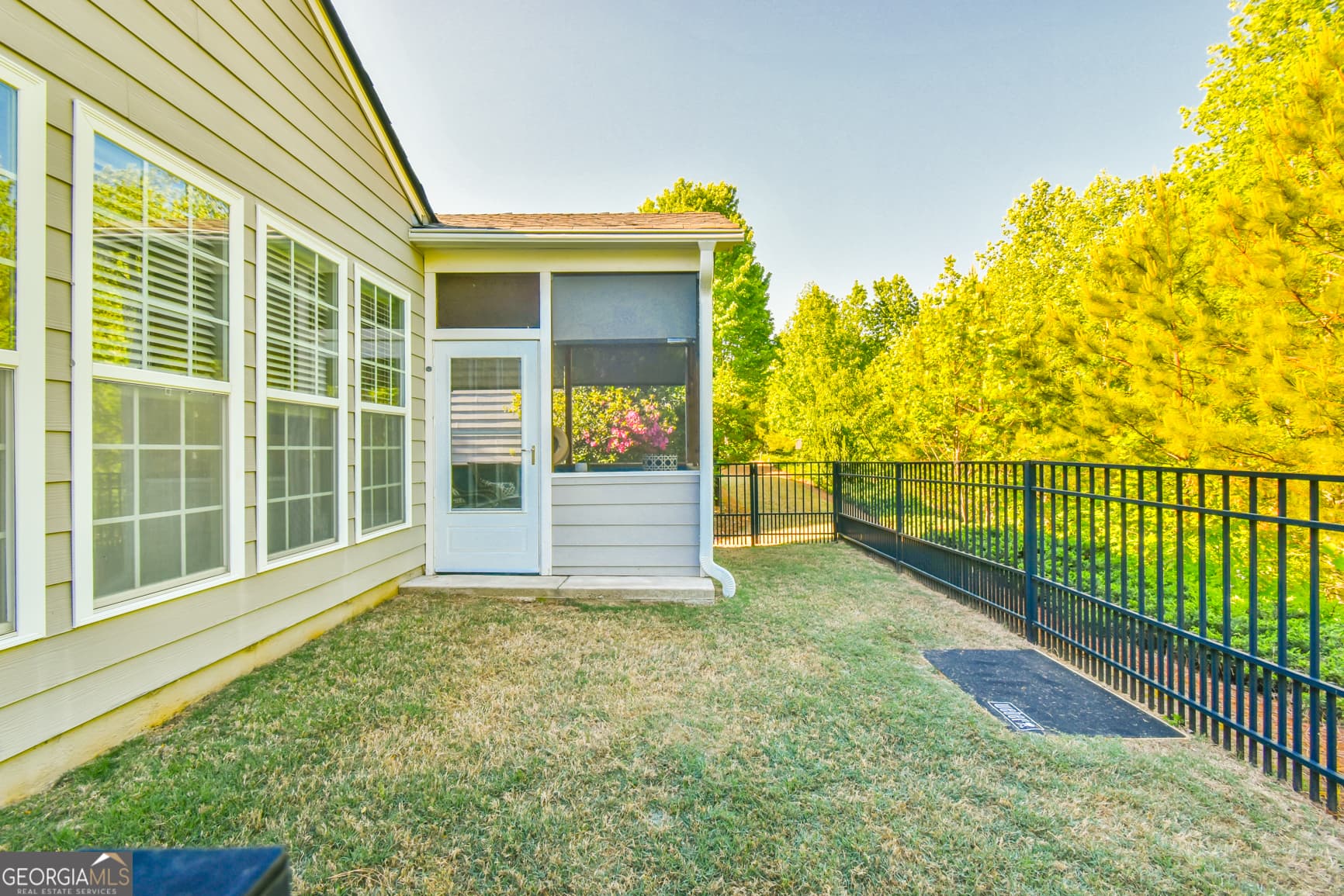 6468 Lantern Ridge — photo 32