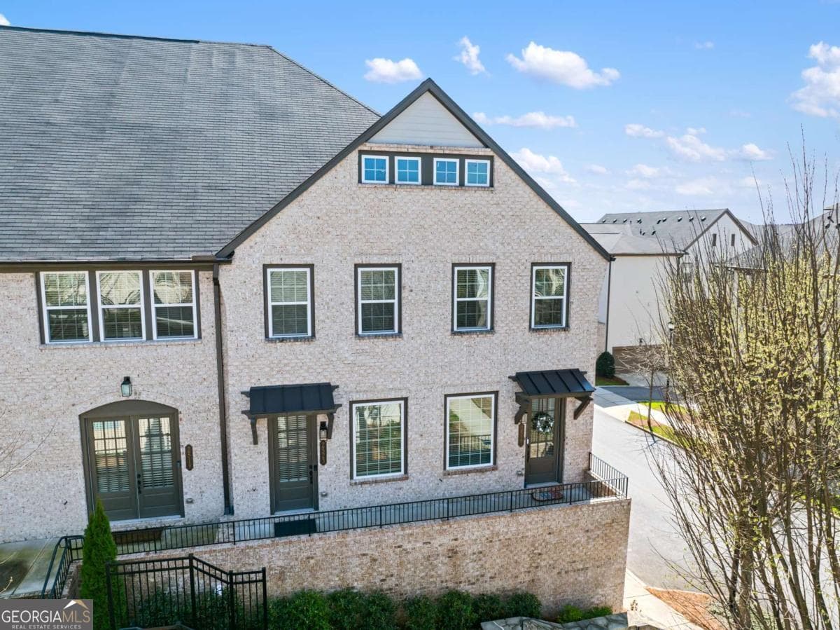 2527 Figaro Dr 214 — photo 1