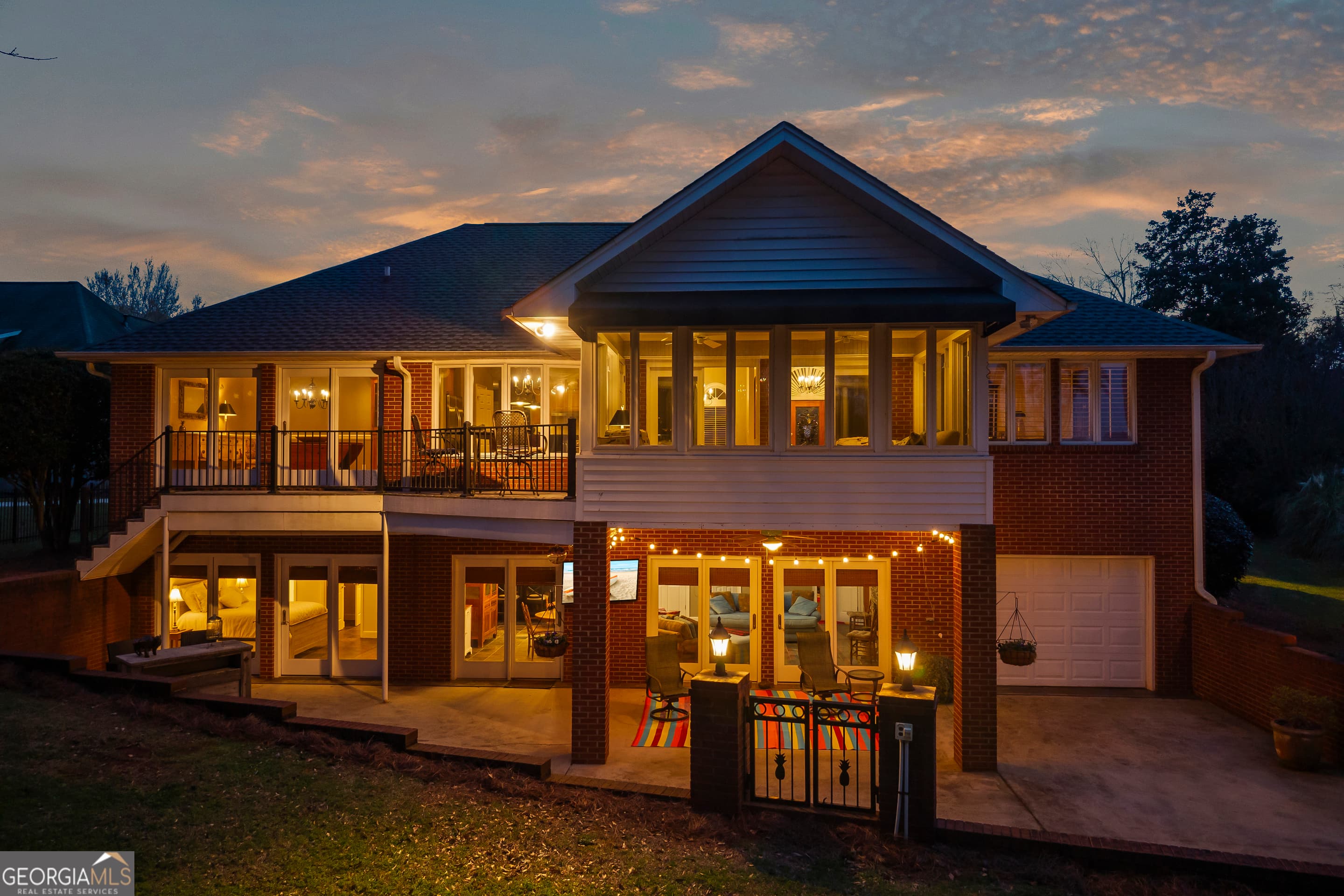 424 Capri Point — photo 1