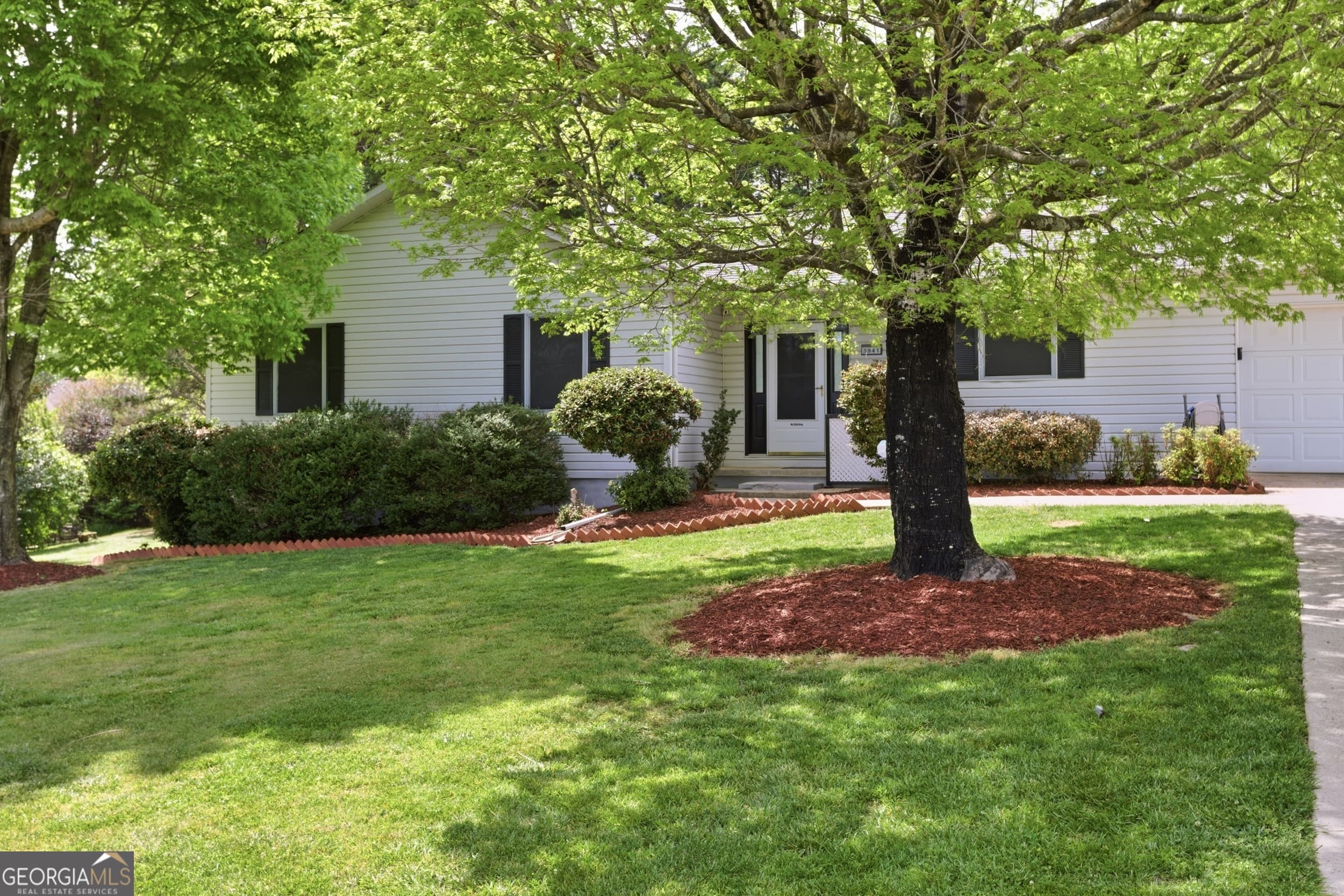 3941 Summit Chase — photo 2