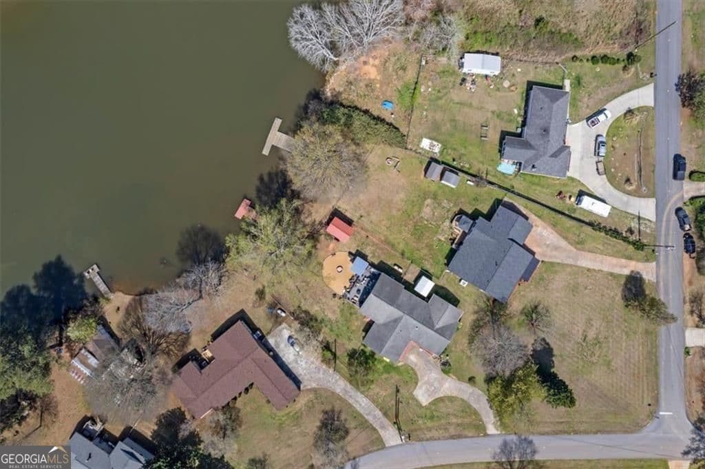 16 Windsor Way — photo 39