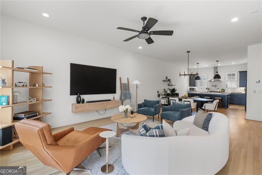 14 Bass Se St — photo 2