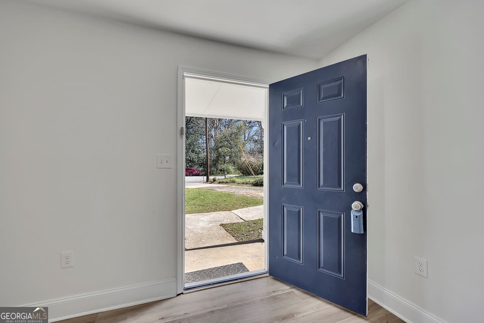 3940 Forrest Ct — photo 2