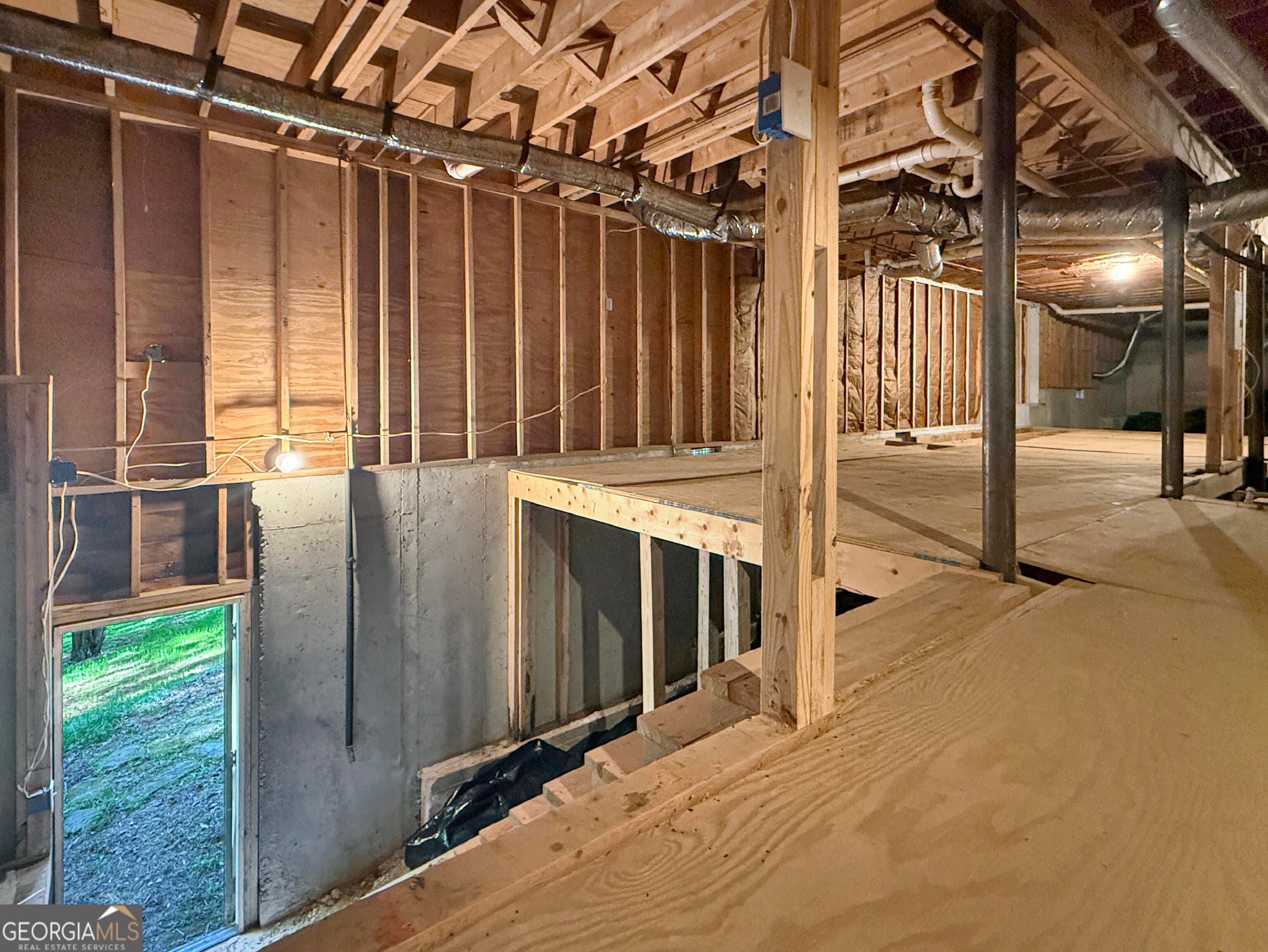 126 E Lake Dr — photo 33