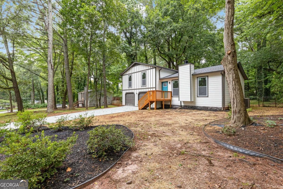 1097 Wildwood Ln — photo 2