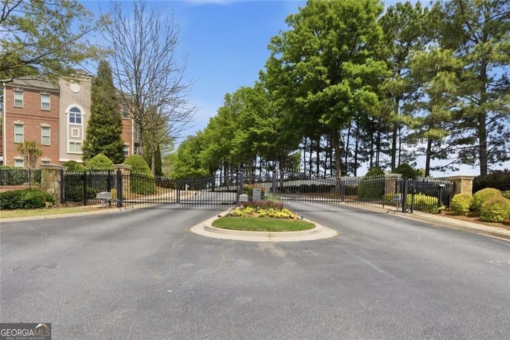 965 Thibideau Ct — photo 32