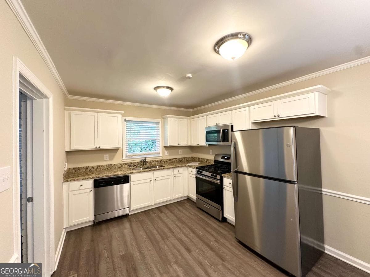 3115 Pinehill Dr — photo 2