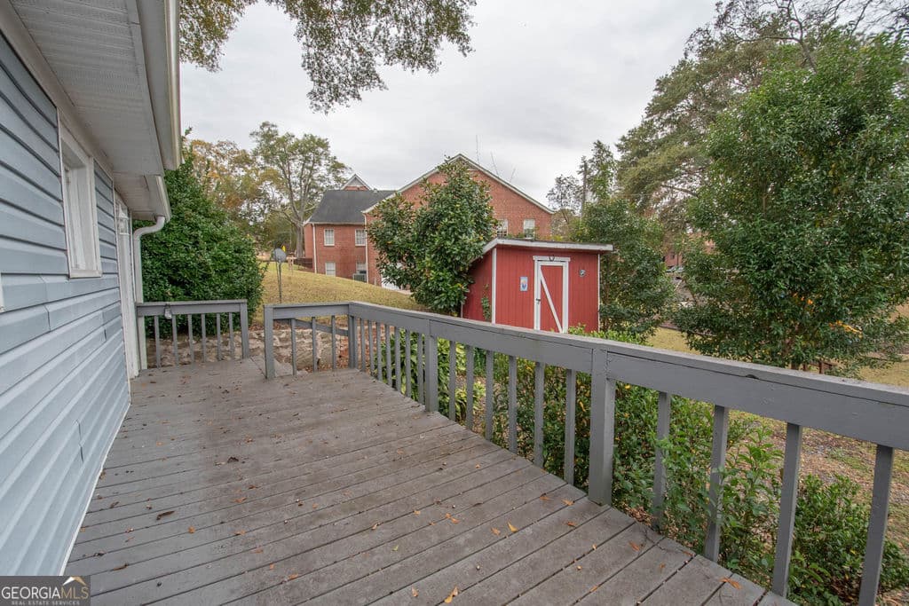 102 Johnson St — photo 22