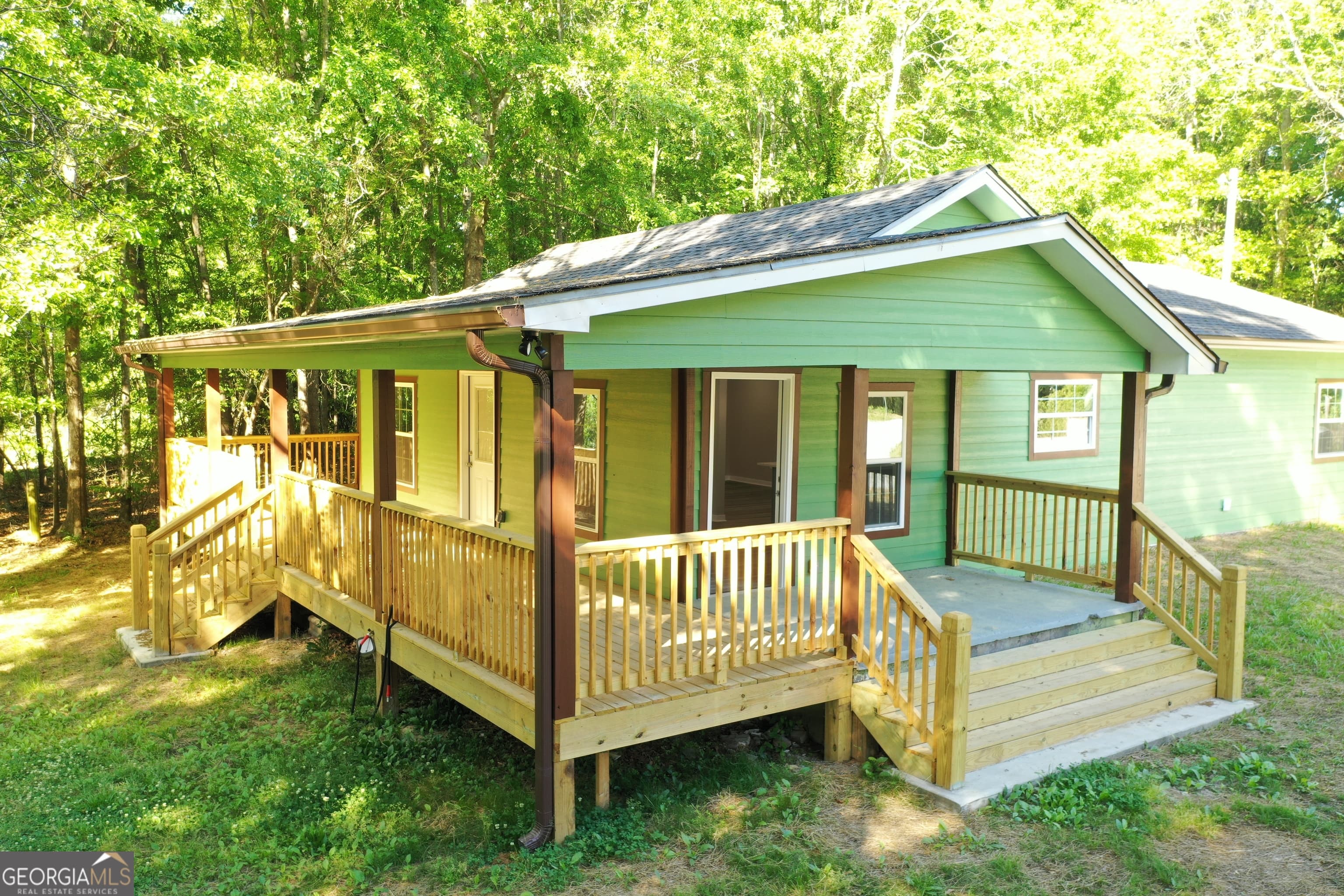 109 Vernon St — photo 2