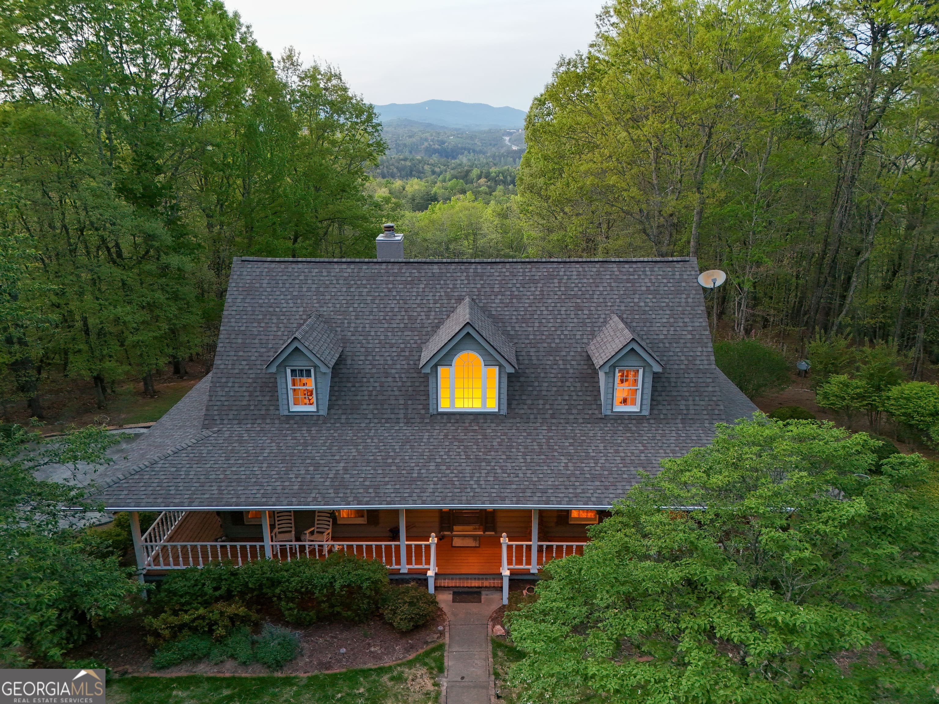 330 Scarlet Ln — photo 1