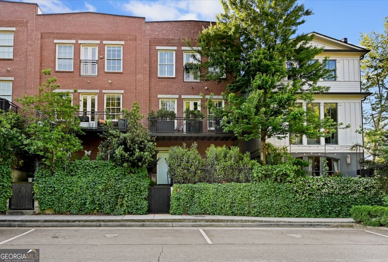 548 Bismark Ne Rd — photo 1