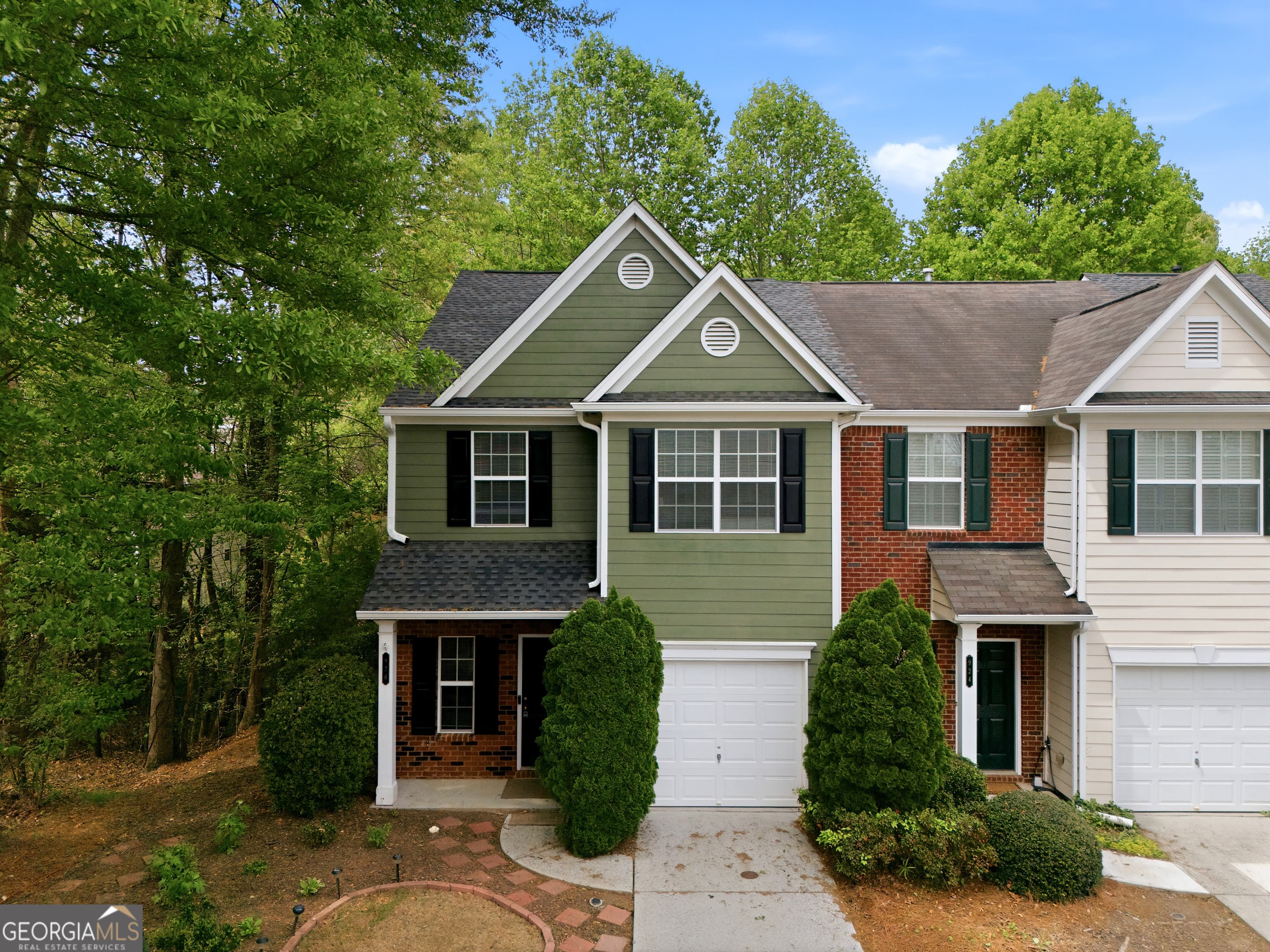 926 Magnolia Leaf Dr — photo 2