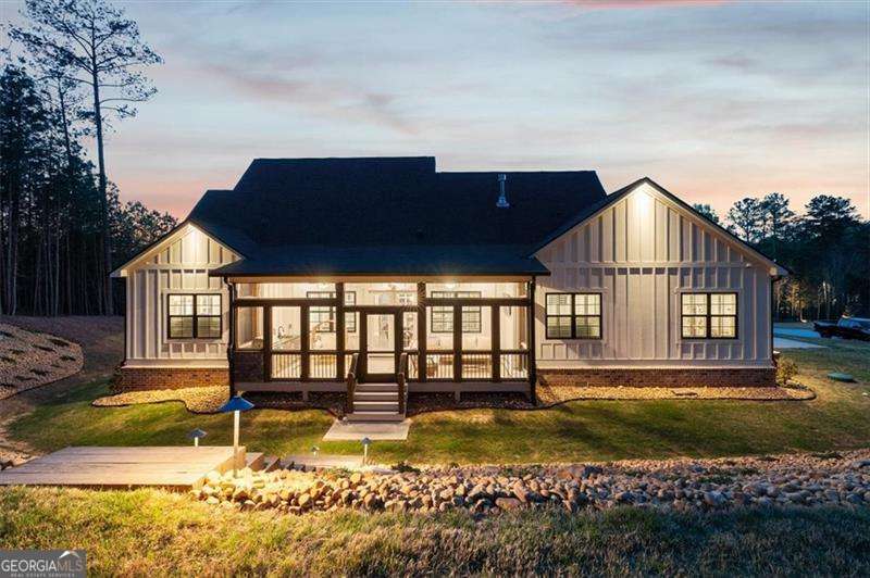 283 London Rd — photo 2