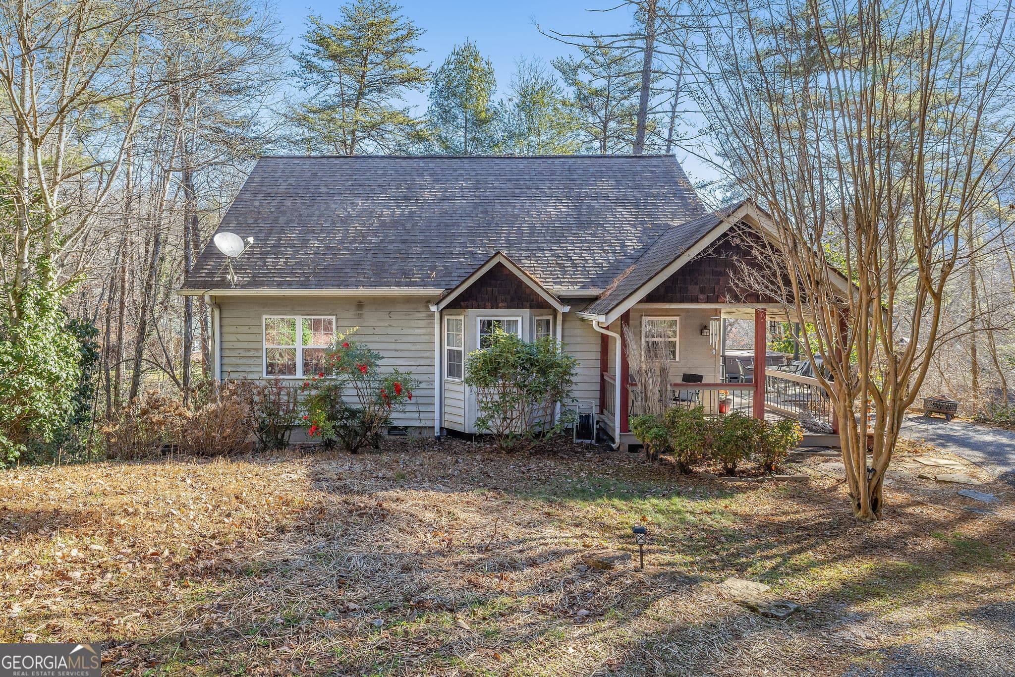 195 Orme St — photo 2