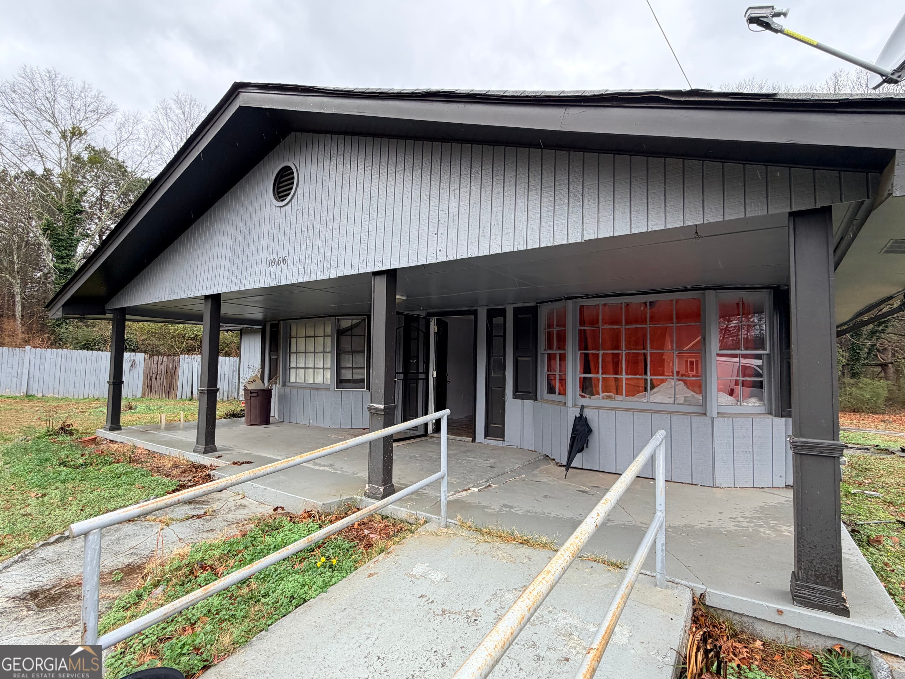 1966 Nw Lake Rockaway Rd — photo 2