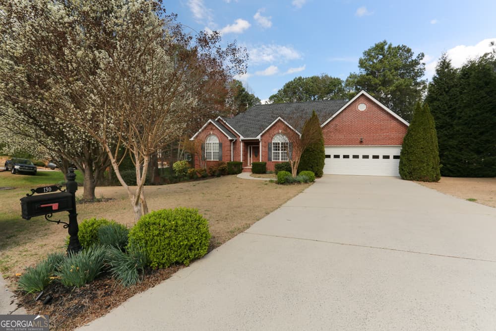 130 Watson Dr — photo 2