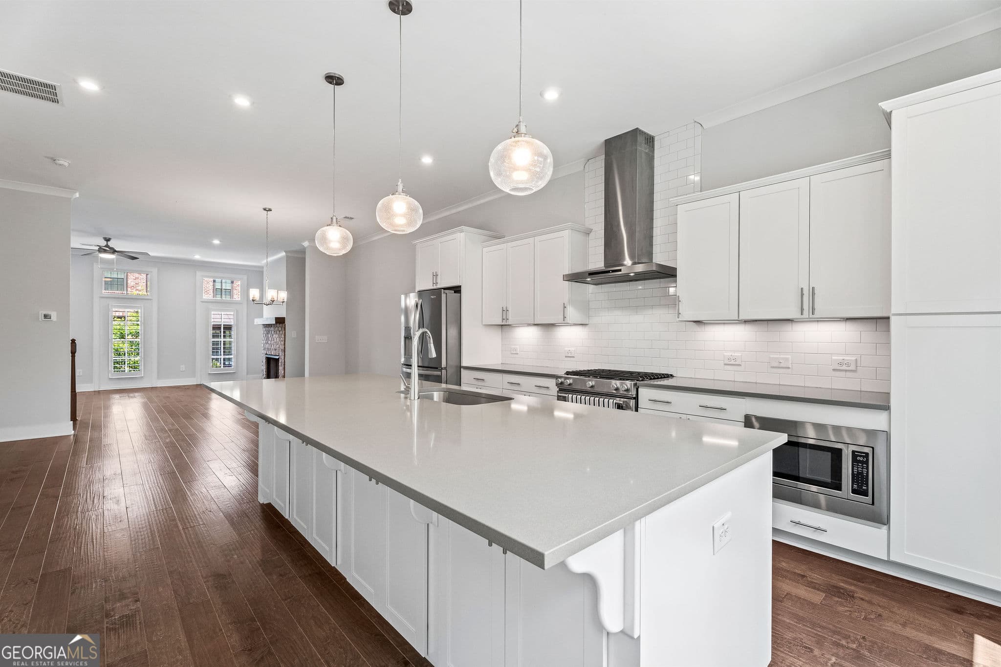 775 Hadley Ne Ln — photo 2