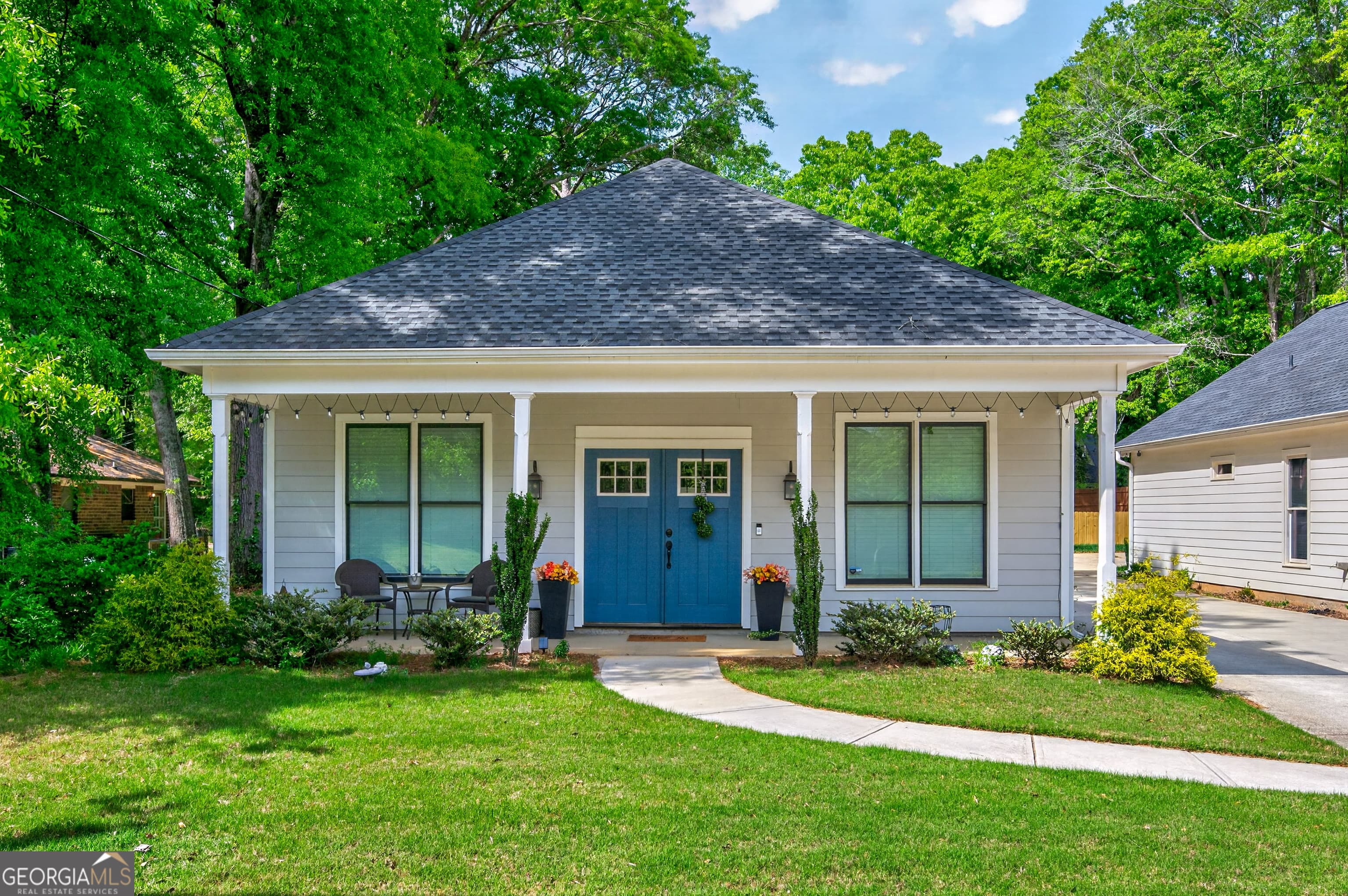 1001 Davis St — photo 1