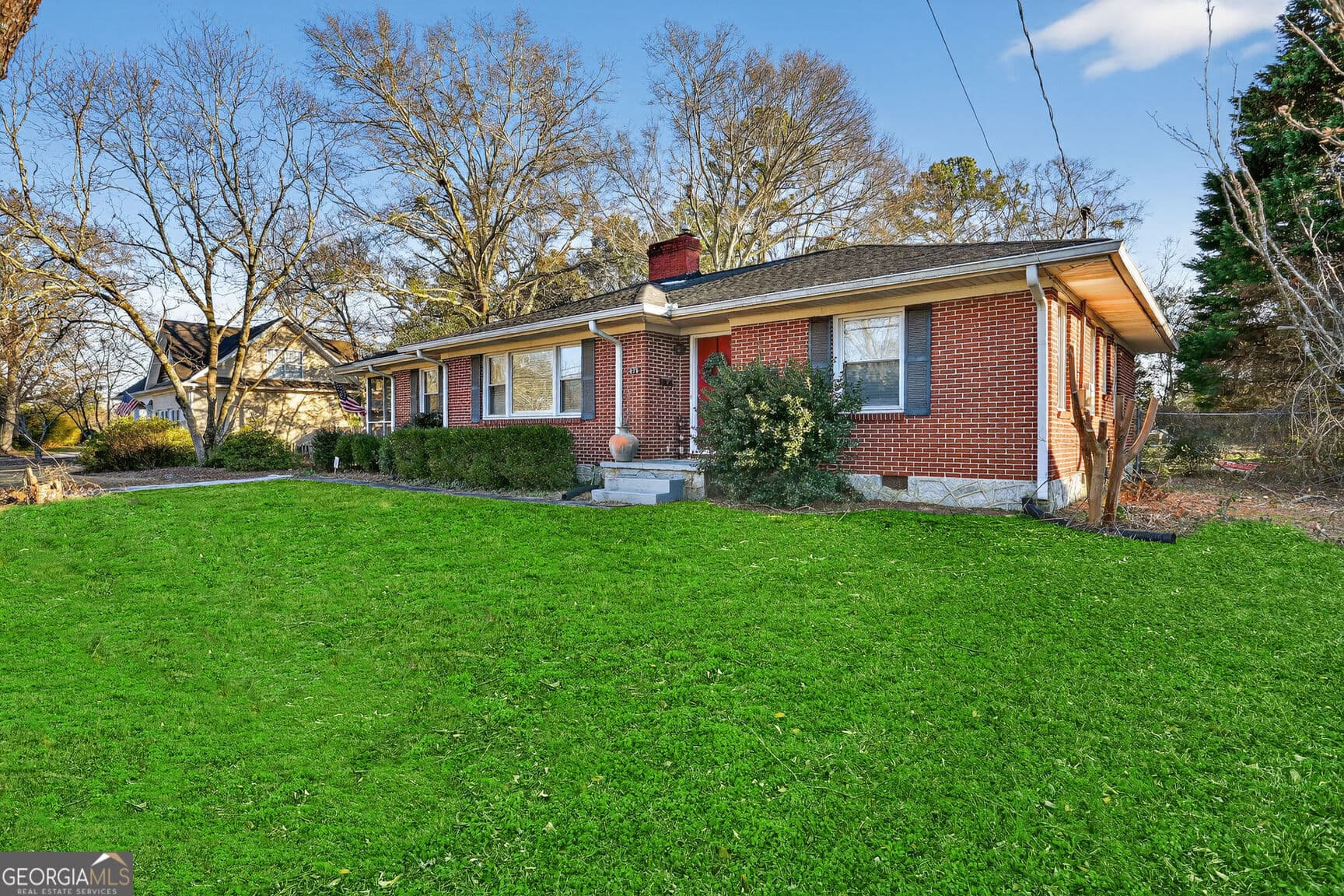 870 College Nw Ave — photo 1