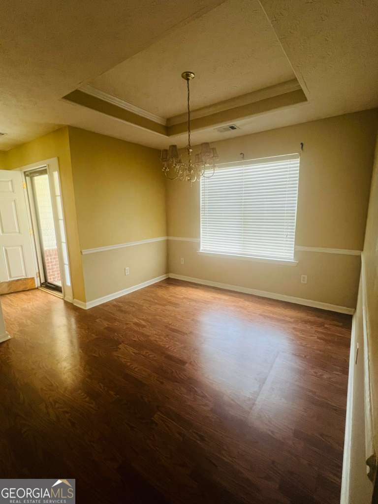 5250 Yellow Pine Dr — photo 15