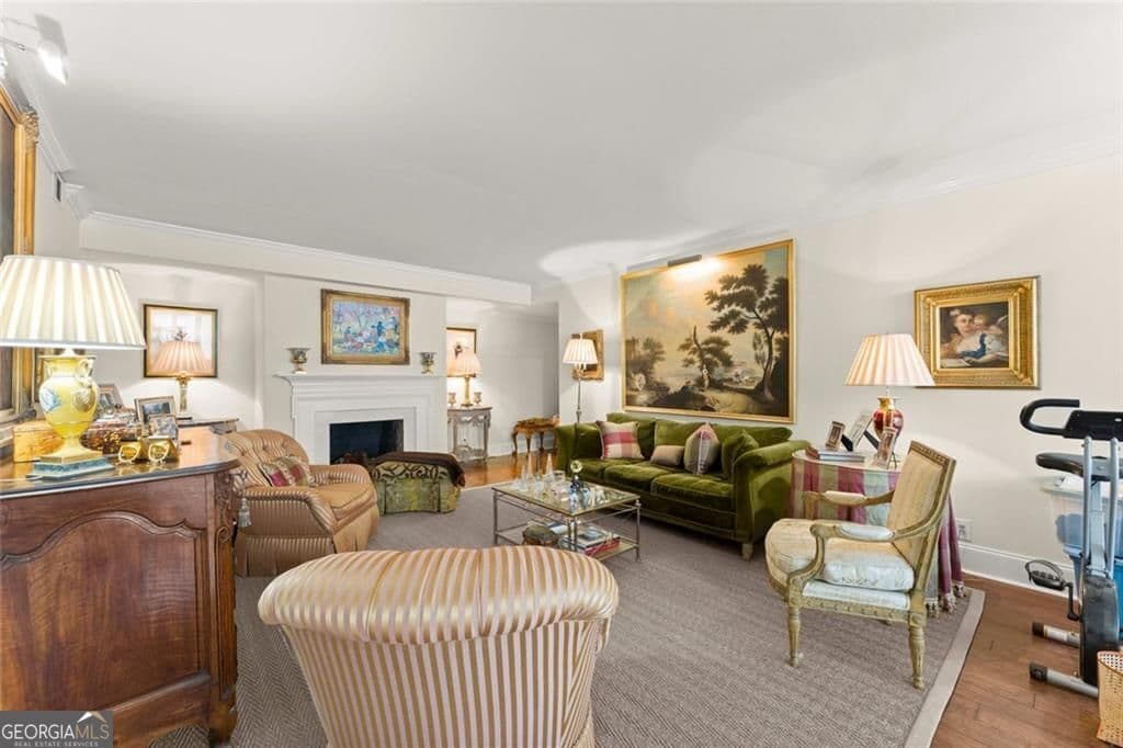 2734 Peachtree Nw Rd C301 — photo 1