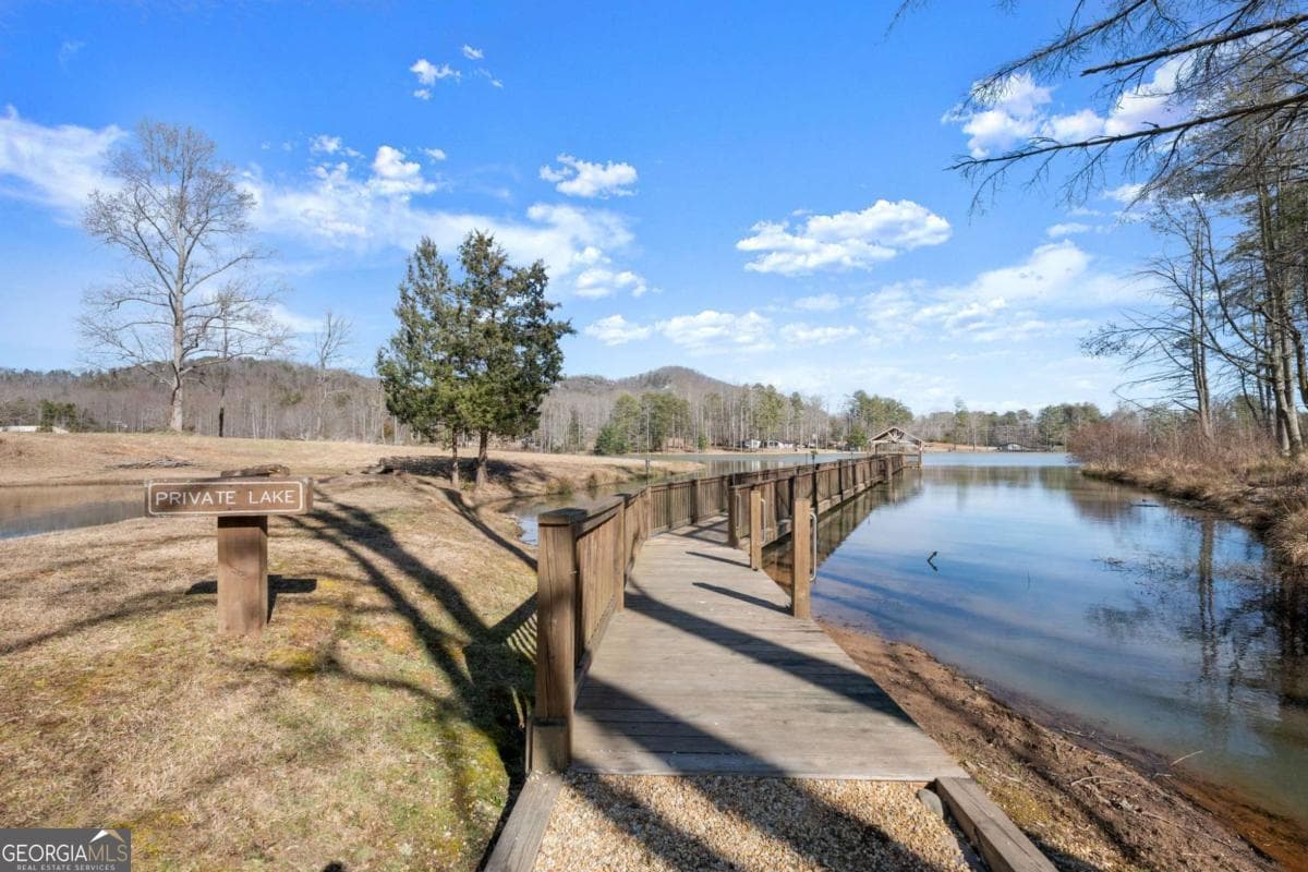 562 Yonah Lake Dr — photo 46