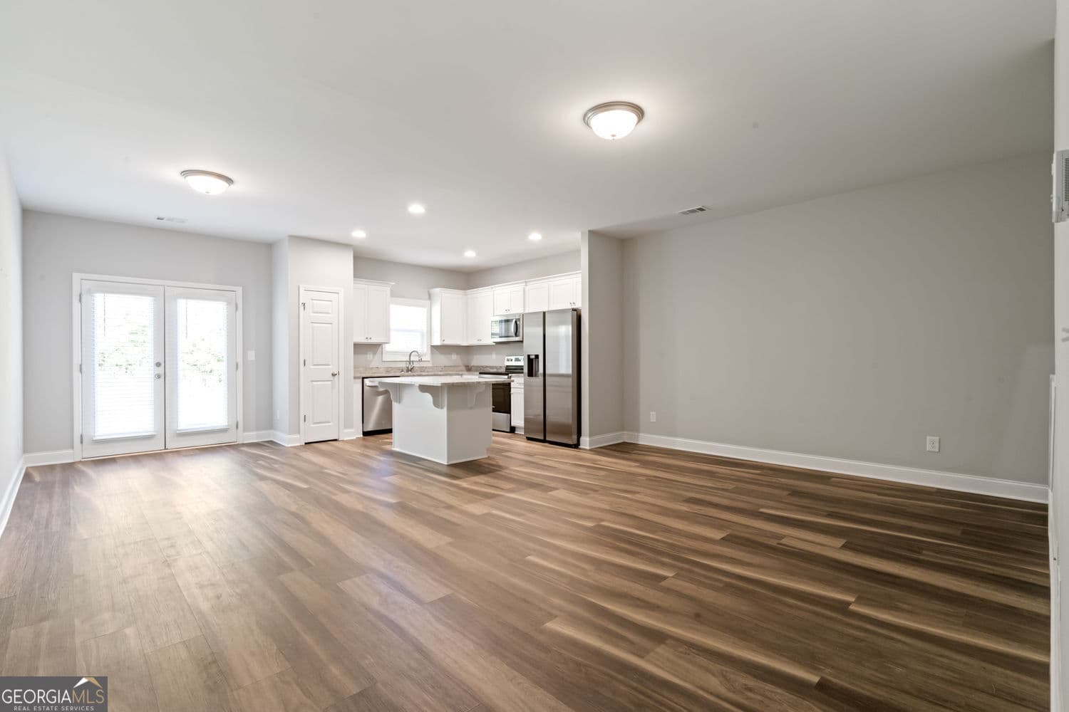 2707 Hickory Ln — photo 2