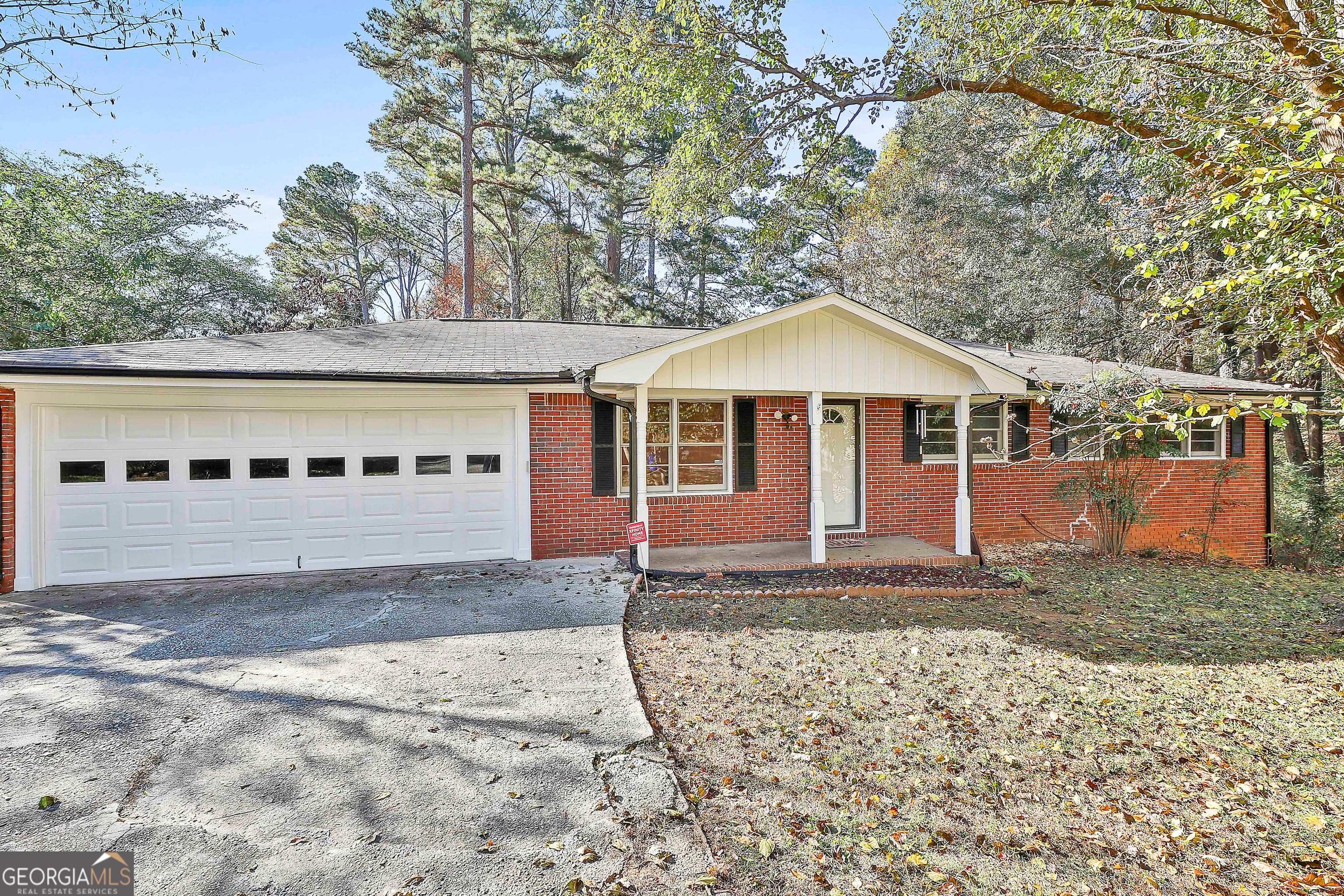 2914 Vogue Dr — photo 1