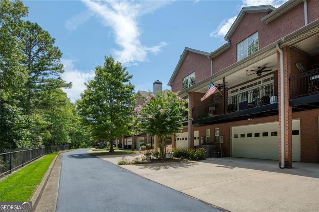 1950 Buford Dam Rd 105 — photo 44