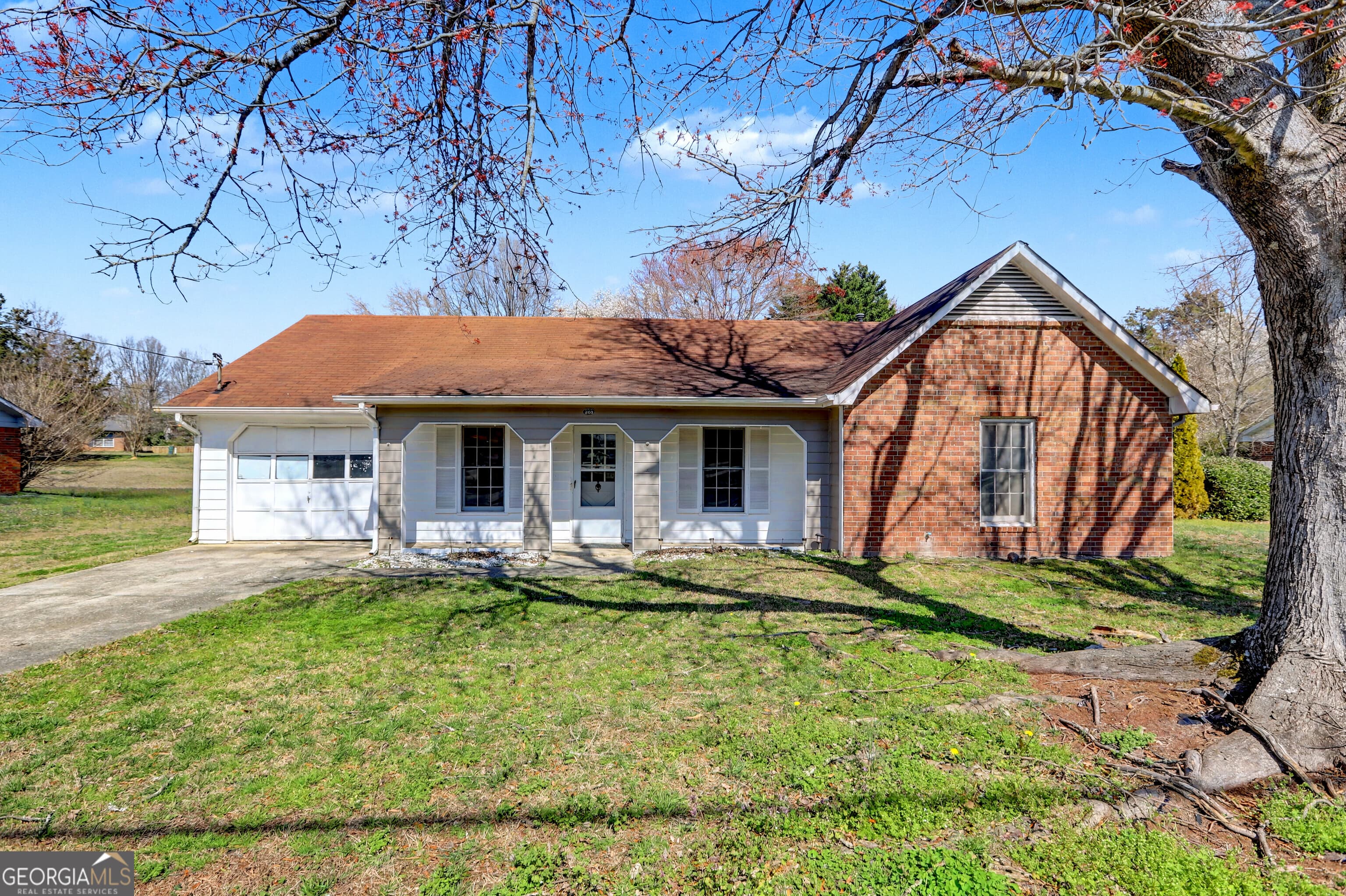 608 S Jeff Davis Dr — photo 2