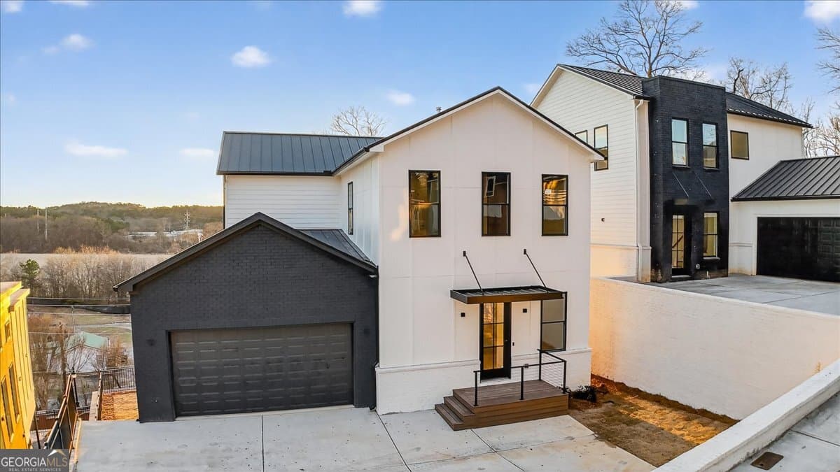 164 Railroad St — photo 1