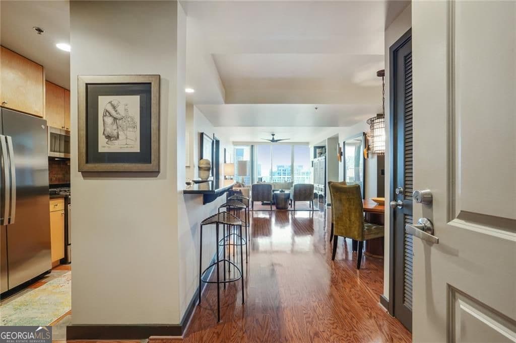 3338 Peachtree Ne Rd 2405 — photo 2