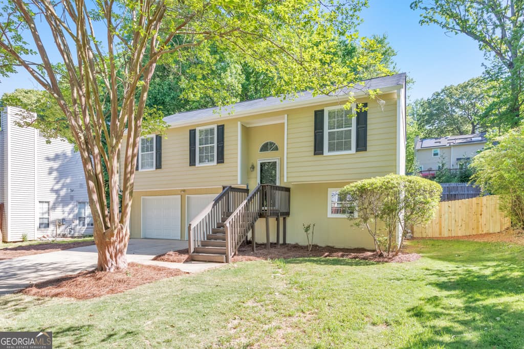 1818 Crescent Hill Nw Dr — photo 1