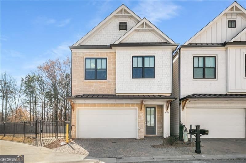 685 Stickley Oak Way — photo 1