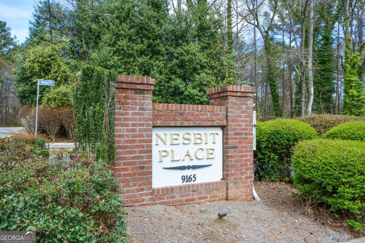 44 Nesbit Pl 44 — photo 2