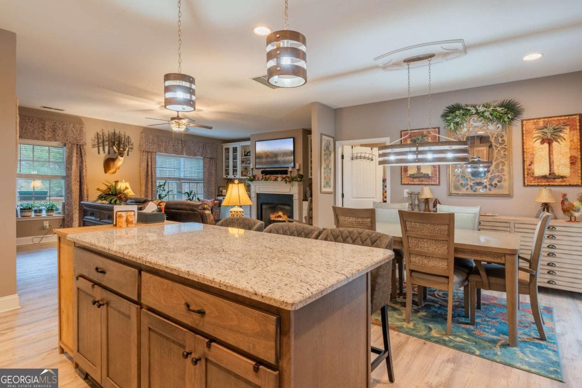 607 Satsuma S Ct 673 — photo 2