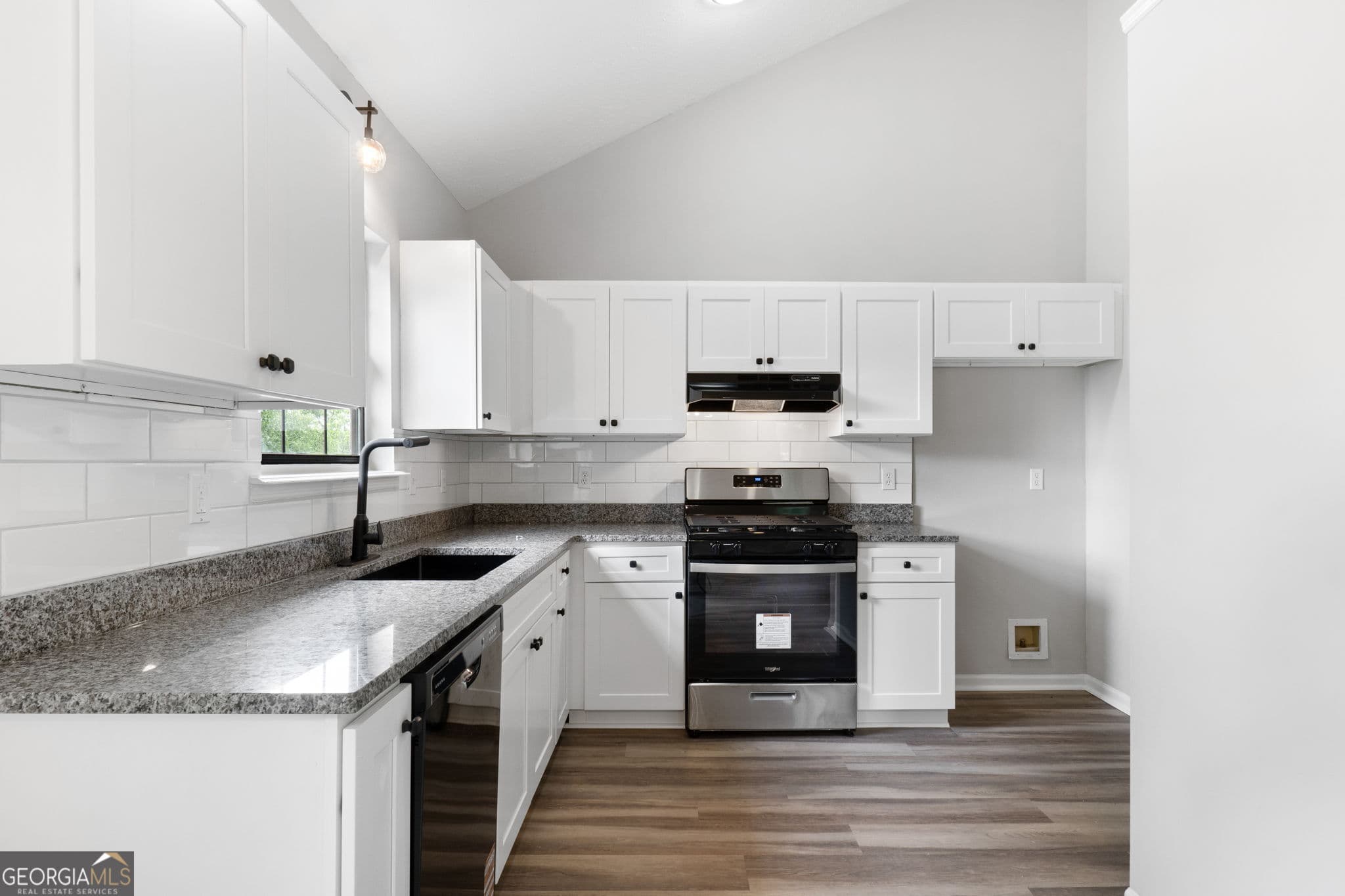 1432 Almand Creek Sw Dr — photo 2